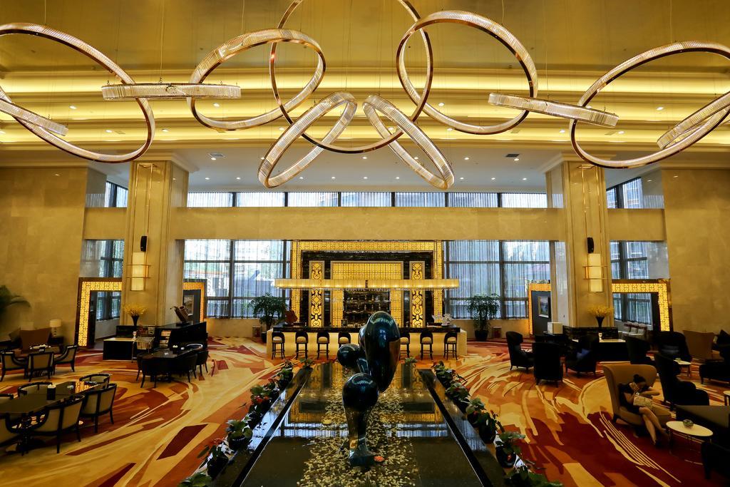 Jinjiang International Hotel Urumqi Exterior photo